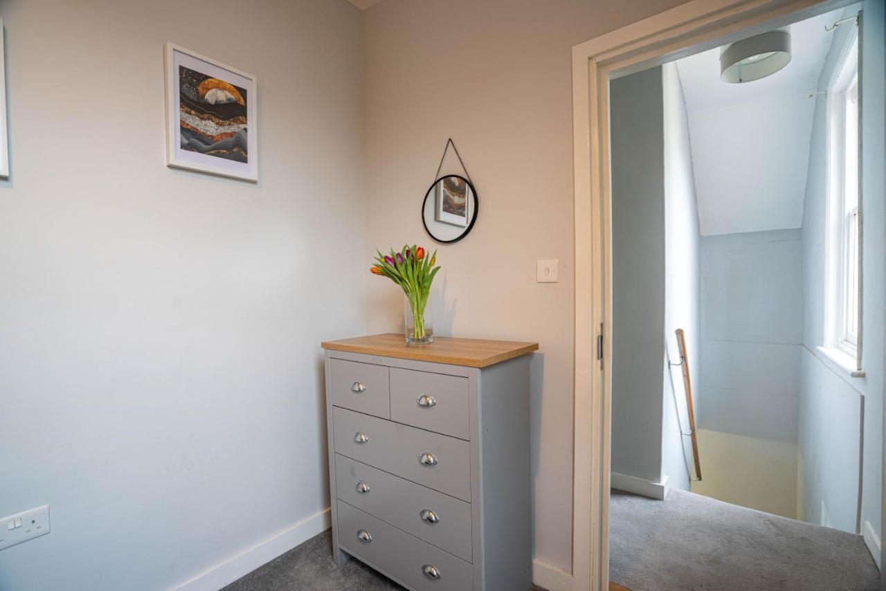 The Becket - Three Bedroom City Centre House With Parking Canterbury Zewnętrze zdjęcie