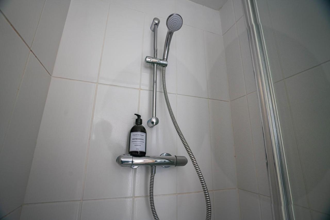 The Becket - Three Bedroom City Centre House With Parking Canterbury Zewnętrze zdjęcie